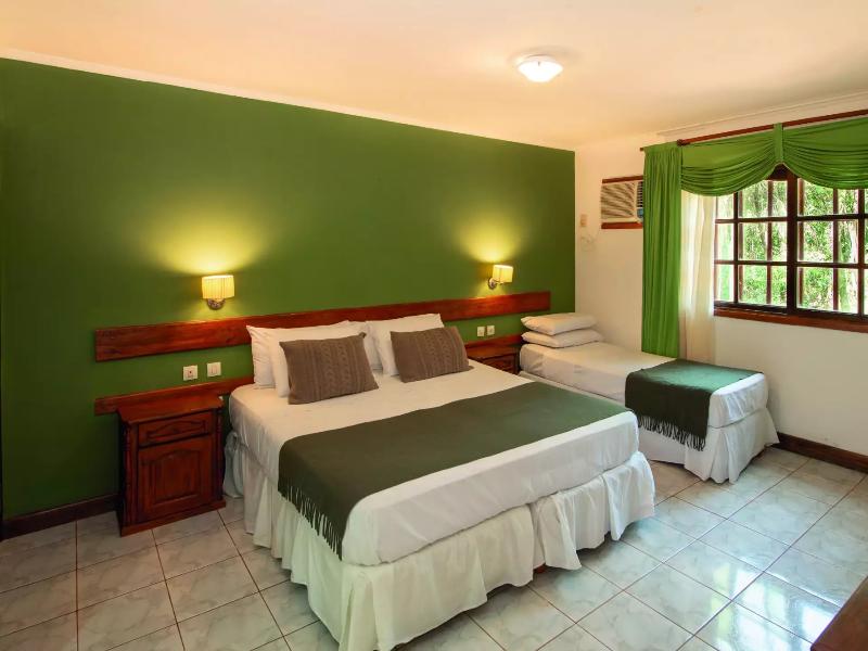 Hotel Y Cabañas Del Leñador image