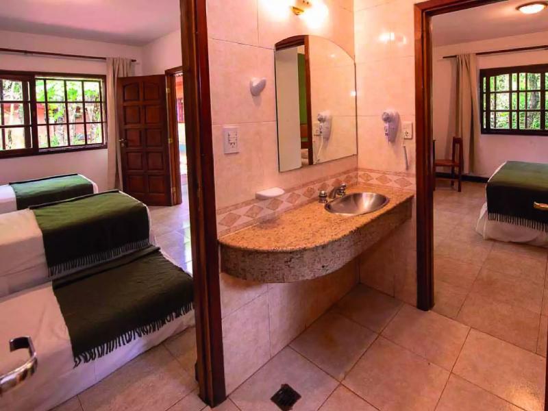 Hotel Y Cabañas Del Leñador image