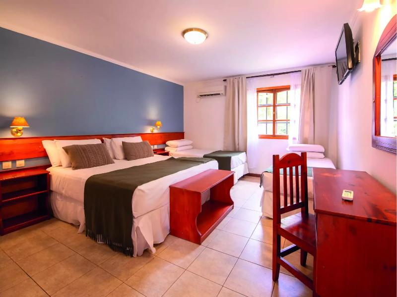 Hotel Y Cabañas Del Leñador image