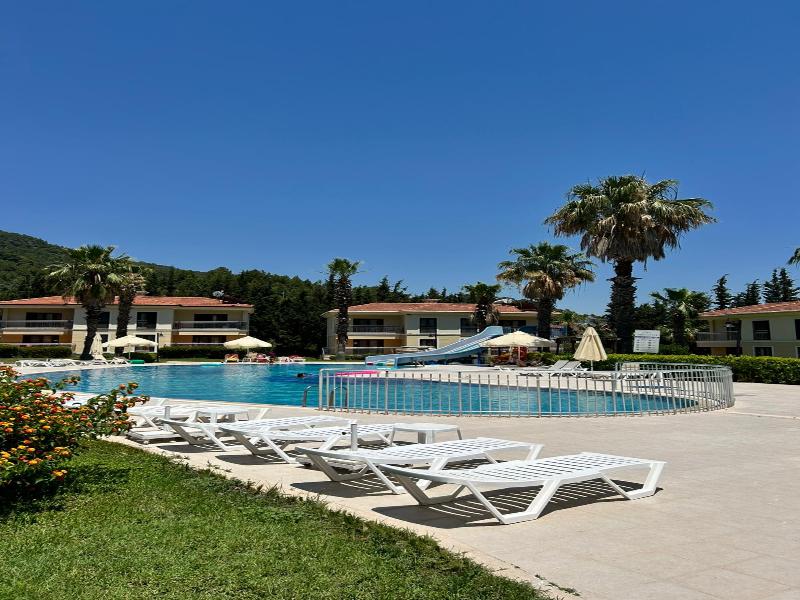 The One Club — general view