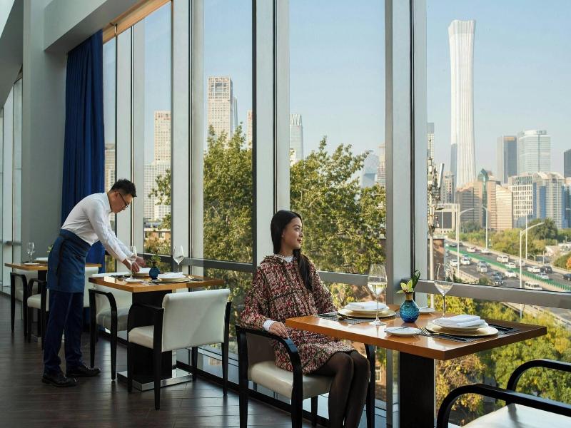 Renaissance Beijing Capital Hotel image