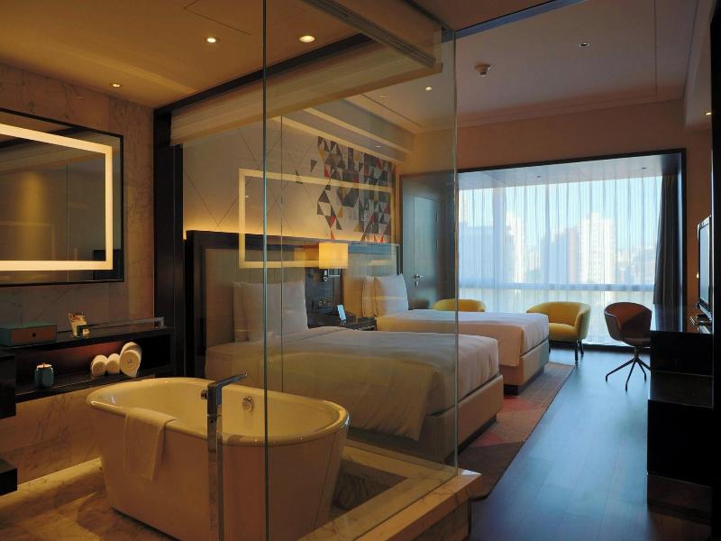 Renaissance Beijing Capital Hotel image