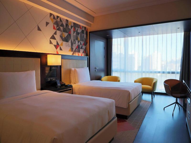 Renaissance Beijing Capital Hotel image