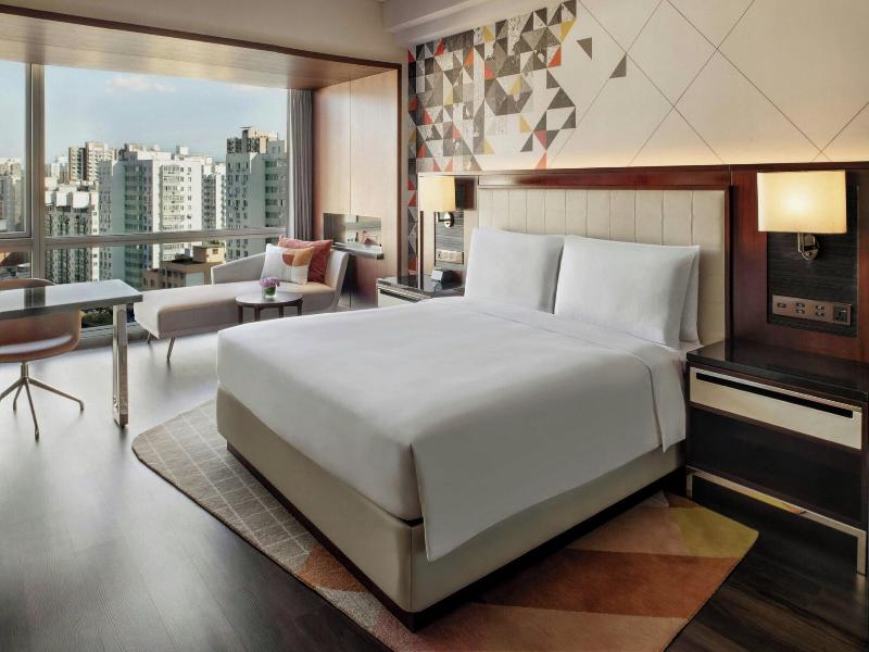 Renaissance Beijing Capital Hotel image