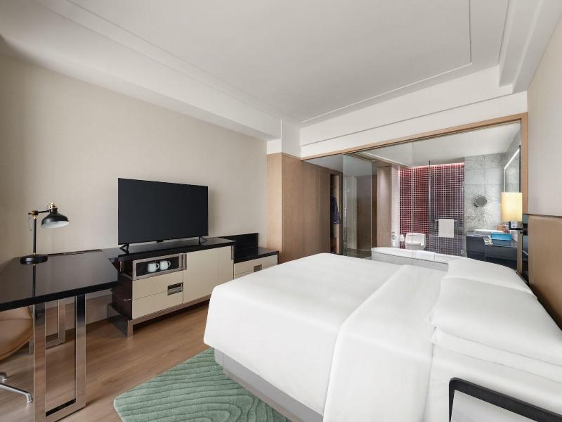 Renaissance Beijing Capital Hotel image