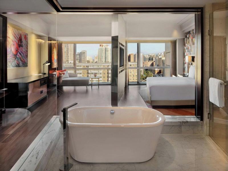Renaissance Beijing Capital Hotel image