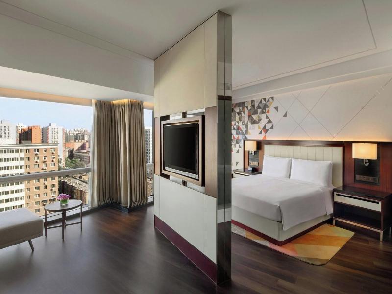 Renaissance Beijing Capital Hotel image