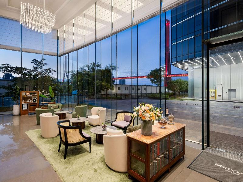 Mercure Shanghai Lujiazui Binjiang Center image