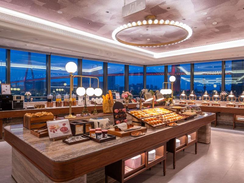 Mercure Shanghai Lujiazui Binjiang Center image