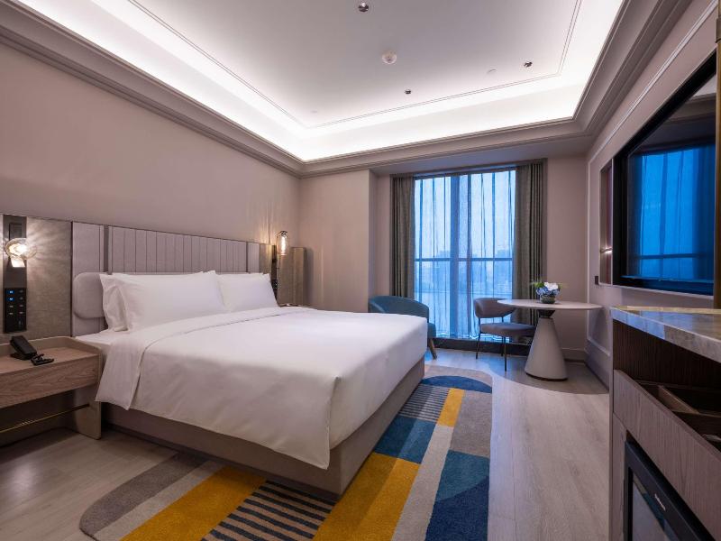 Mercure Shanghai Lujiazui Binjiang Center image
