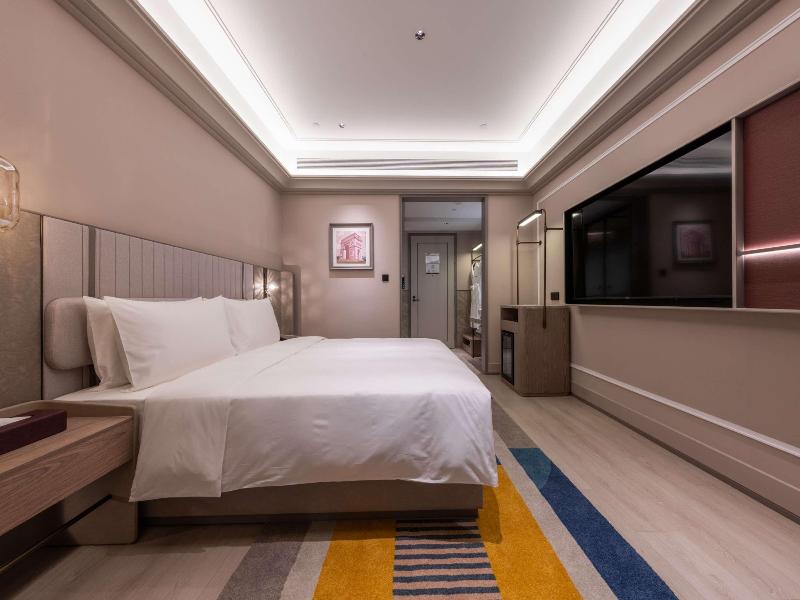Mercure Shanghai Lujiazui Binjiang Center image