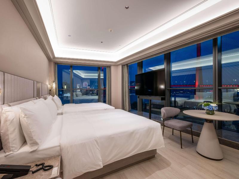 Mercure Shanghai Lujiazui Binjiang Center image