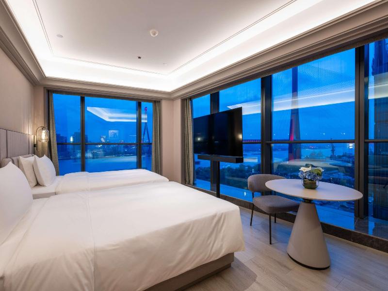 Mercure Shanghai Lujiazui Binjiang Center image