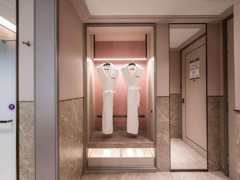 Mercure Shanghai Lujiazui Binjiang Center image