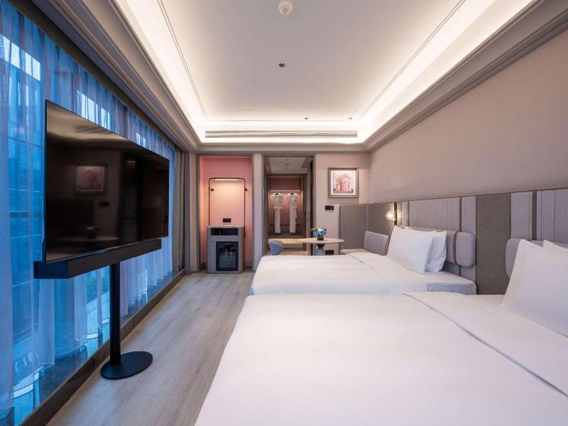 Mercure Shanghai Lujiazui Binjiang Center image