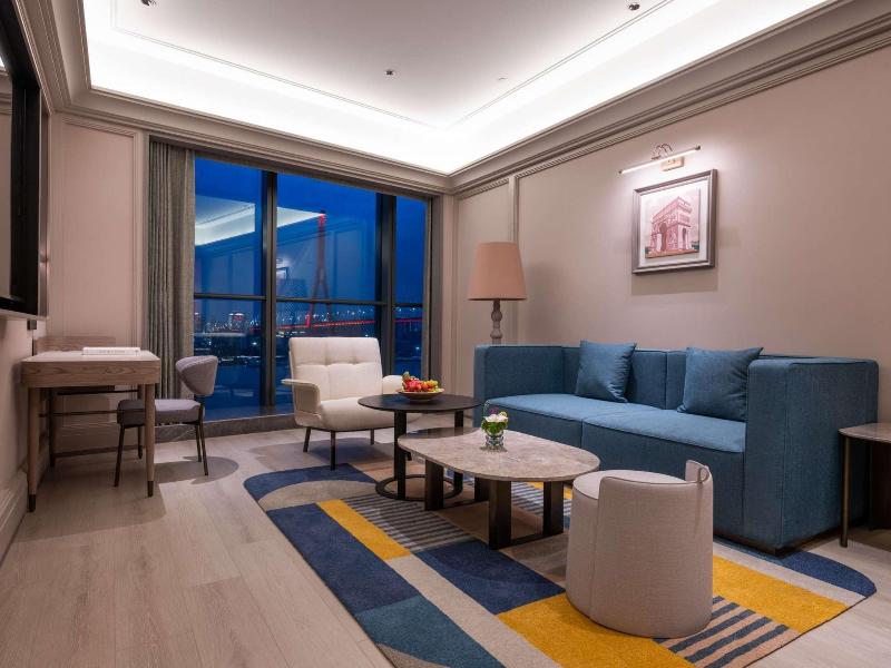 Mercure Shanghai Lujiazui Binjiang Center image