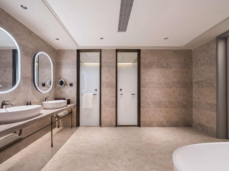 Mercure Shenyang Railway Station Taiyuan Street image
