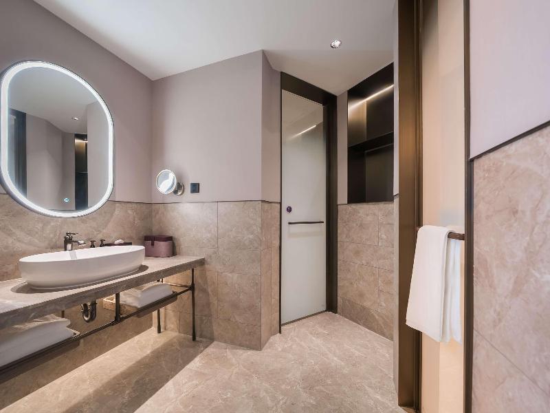 Mercure Shenyang Railway Station Taiyuan Street image