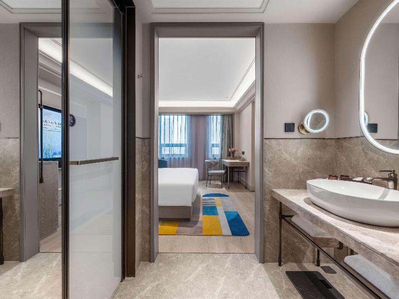 Mercure Shenyang Qingnian Avenue Tv Tower image 8
