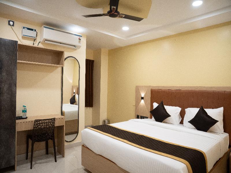 Rma Joliday Inn image