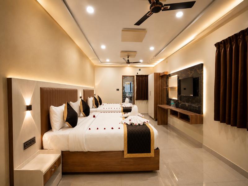 Rma Joliday Inn image