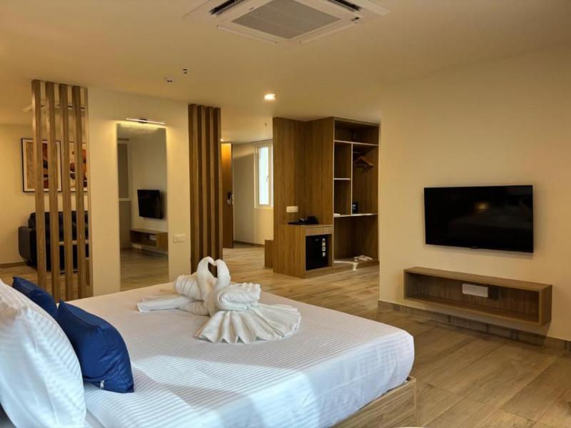 Grand Continent Hotel Yelahanka image