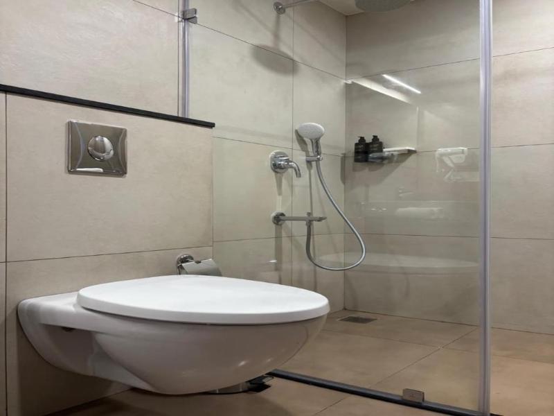 Grand Continent Hotel Yelahanka image