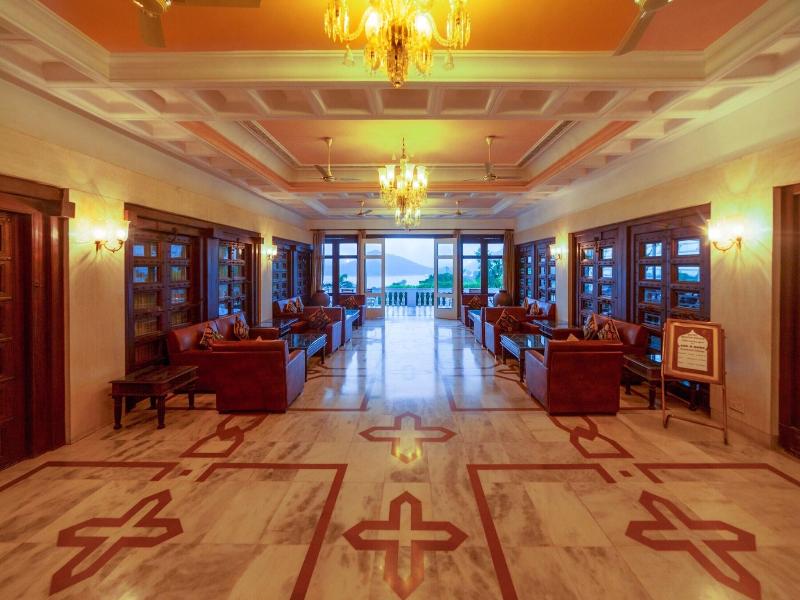 Hilltop Palace image