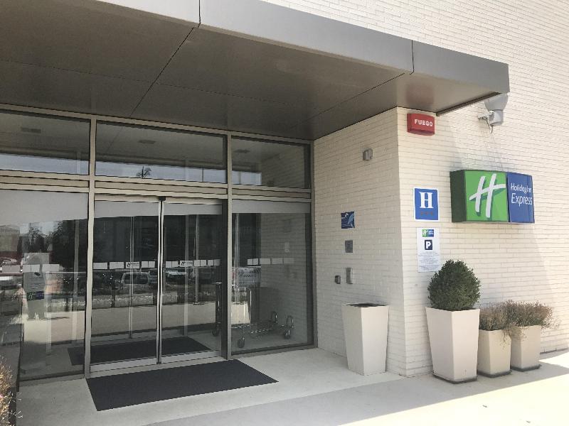 Holiday Inn Express Vitoria image