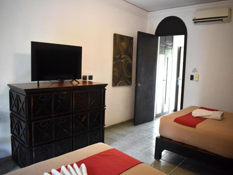 Hacienda Pardise image