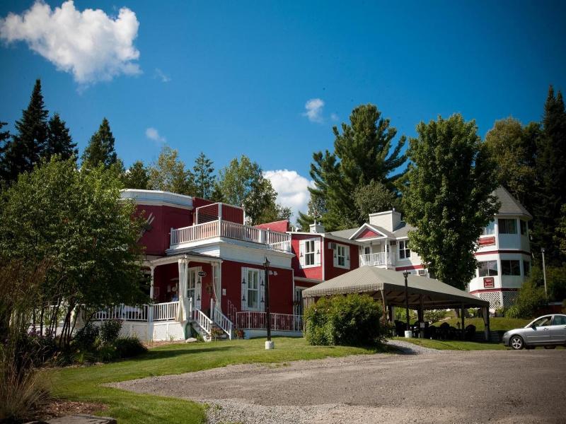Auberge De La Tour Du Lac