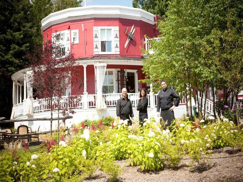 Auberge De La Tour Du Lac