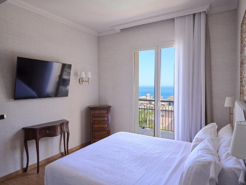 Quiete Taormina Naxos, Tapestry Collection Hilton image