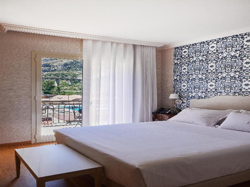 Quiete Taormina Naxos, Tapestry Collection Hilton image