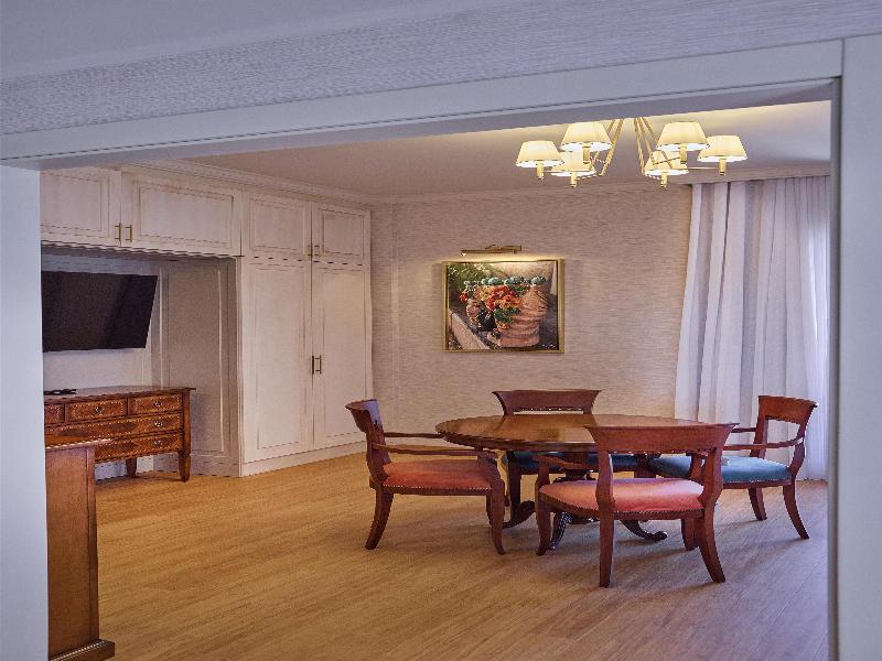 Quiete Taormina Naxos, Tapestry Collection Hilton image