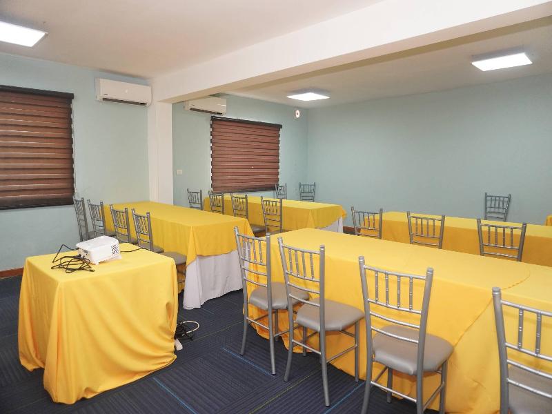 Quality Inn Piedras Negras image
