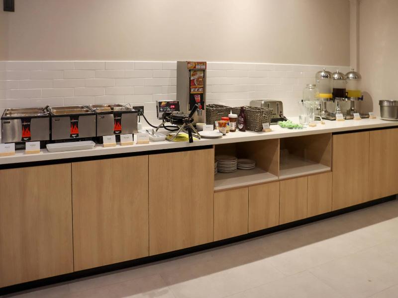 Quality Inn Piedras Negras image