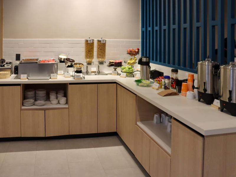 Quality Inn Piedras Negras image