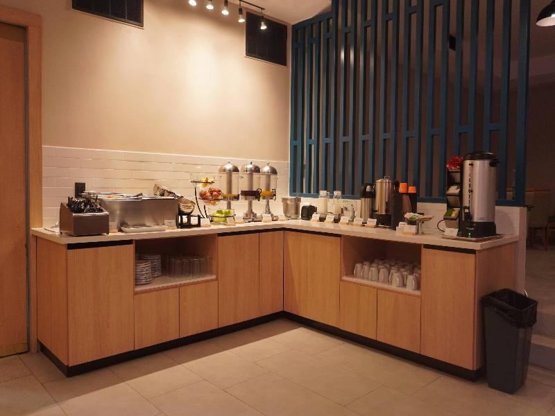 Quality Inn Piedras Negras image