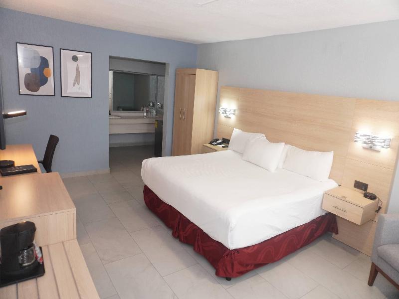 Quality Inn Piedras Negras image