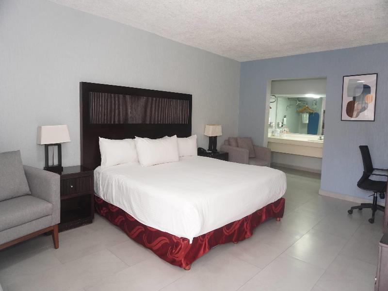 Quality Inn Piedras Negras image