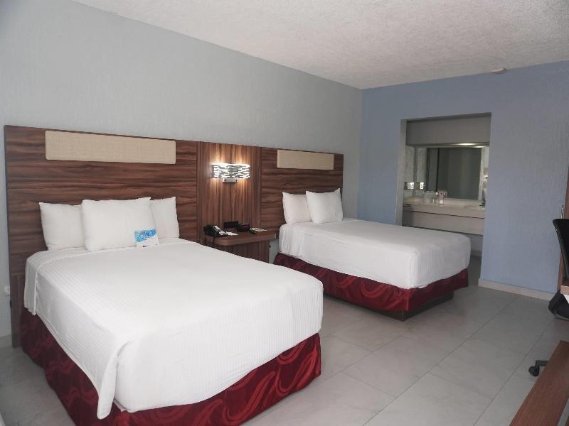 Quality Inn Piedras Negras image