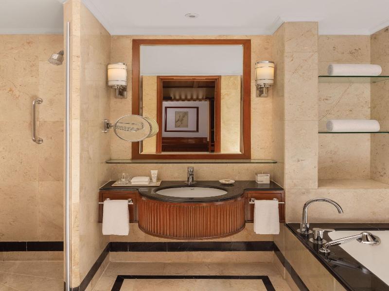 Itc Grand Central image