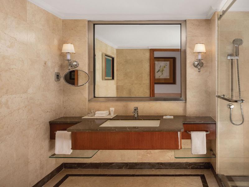 Itc Grand Central image