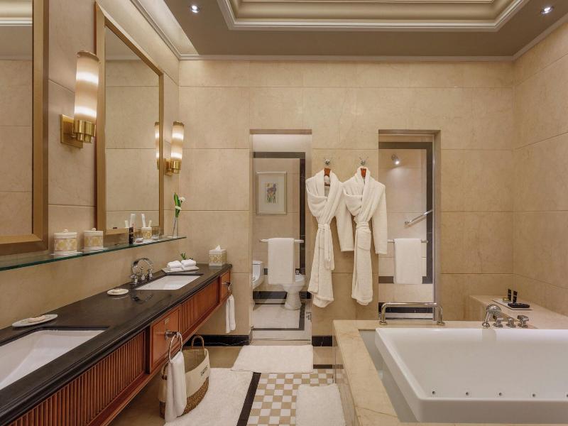 Itc Grand Central image