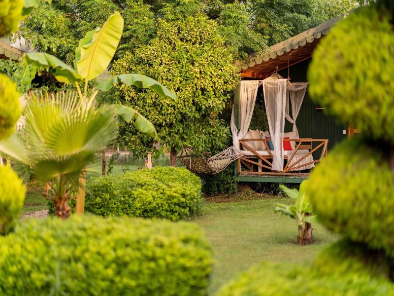 Etenna Beach Bungalows