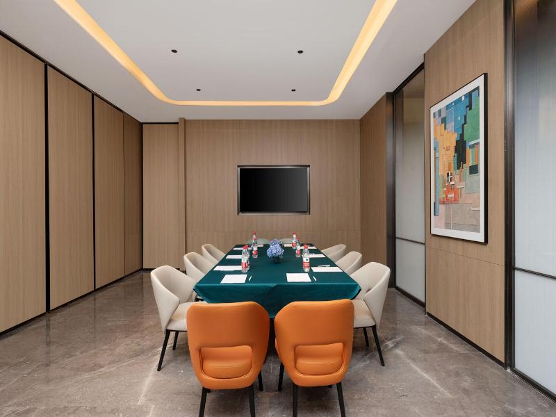 Holiday Inn Express Shanghai North Bund Riverside image