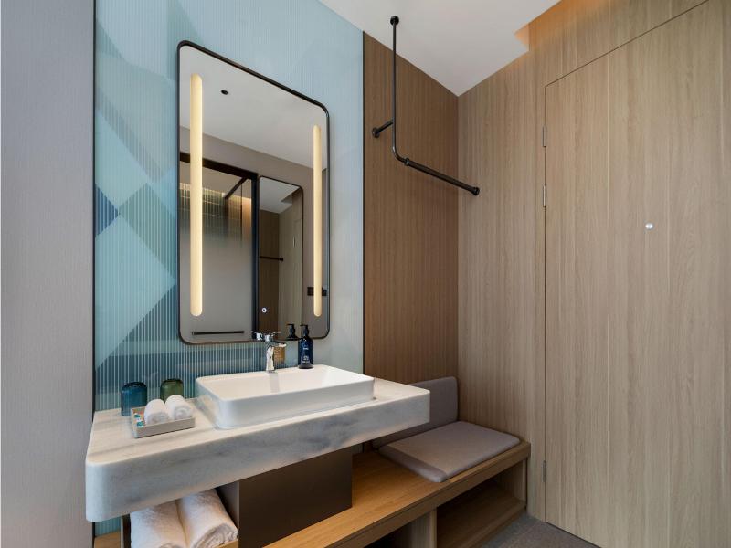 Holiday Inn Express Shanghai North Bund Riverside image