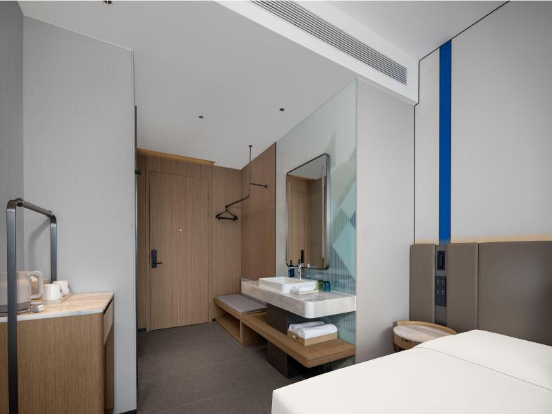 Holiday Inn Express Shanghai North Bund Riverside image