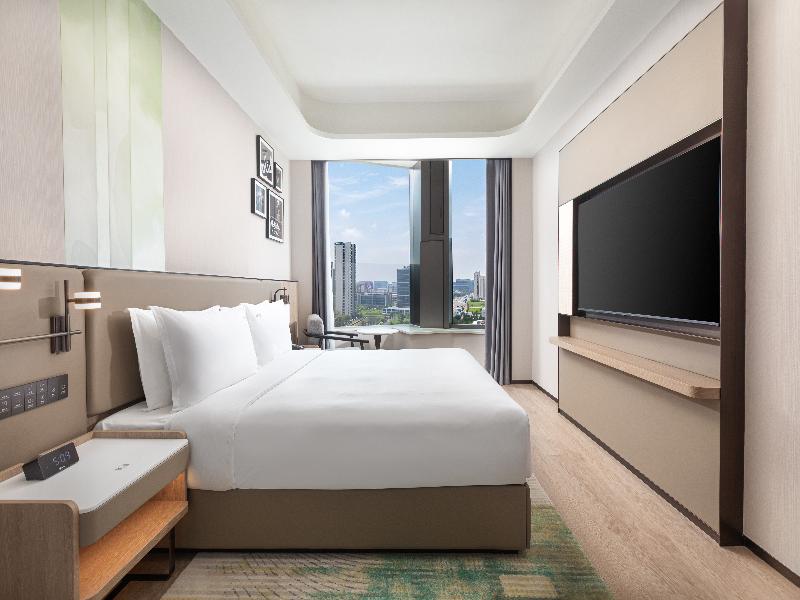 Holiday Inn Shanghai NECC by IHG image